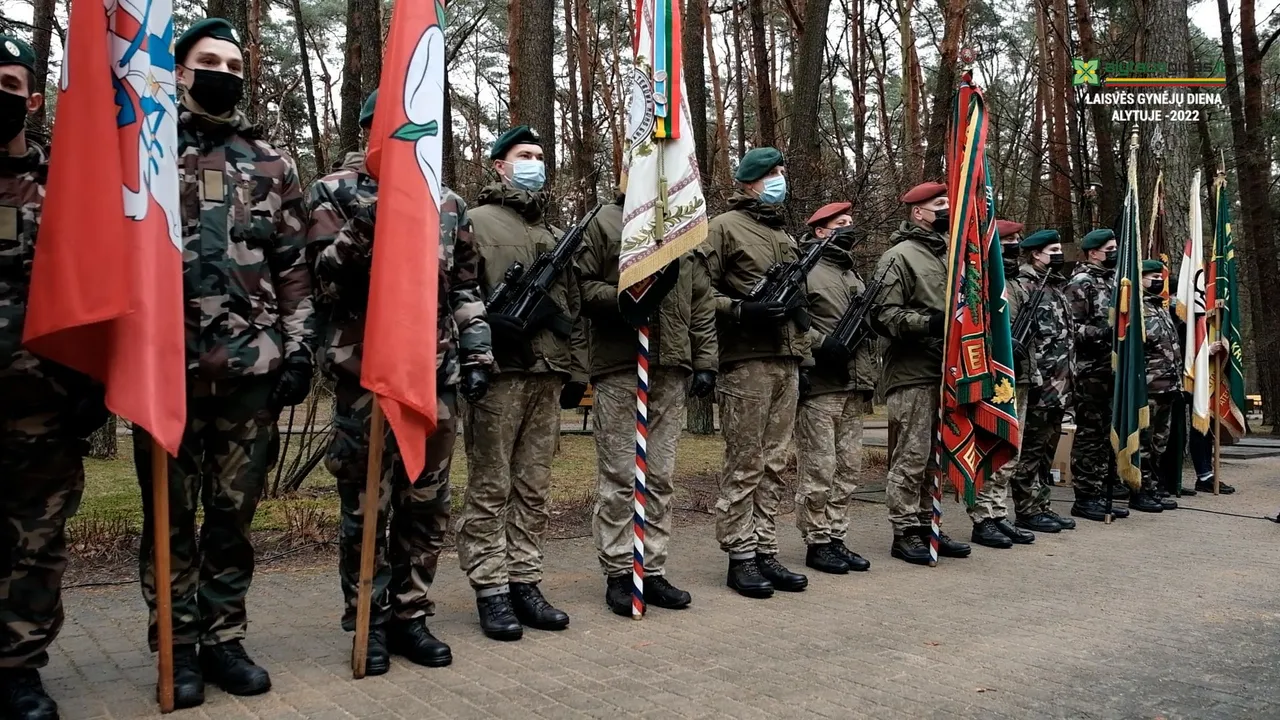 dscf006200 22 24 13still012