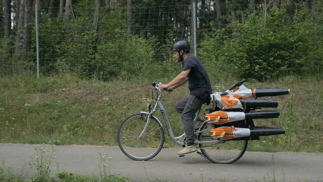 dscf507100 09 57 32still004