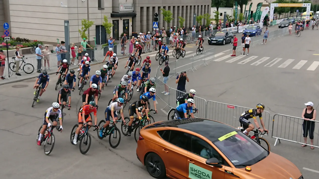 dscpdc 0001 burst20230623153013747 cover 1 scaled