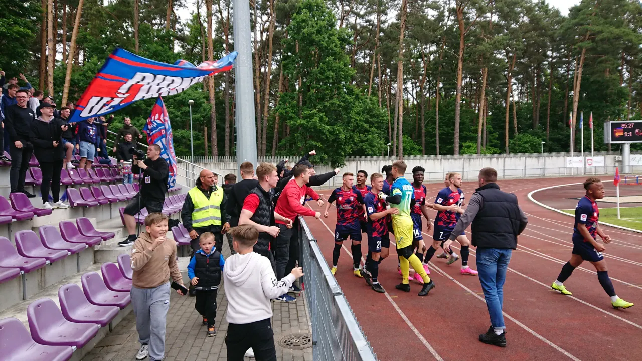 dscpdc 0002 burst20230603164034045 cover scaled