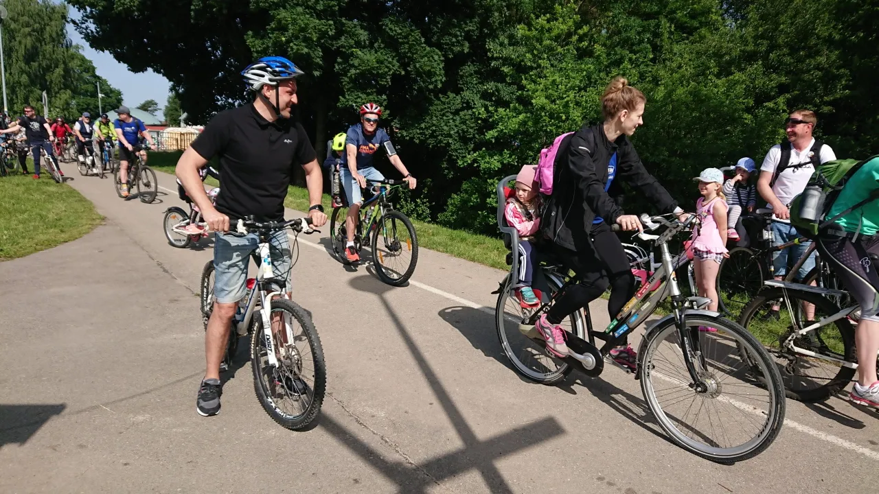 dscpdc 0003 burst20220619100238183 cover scaled