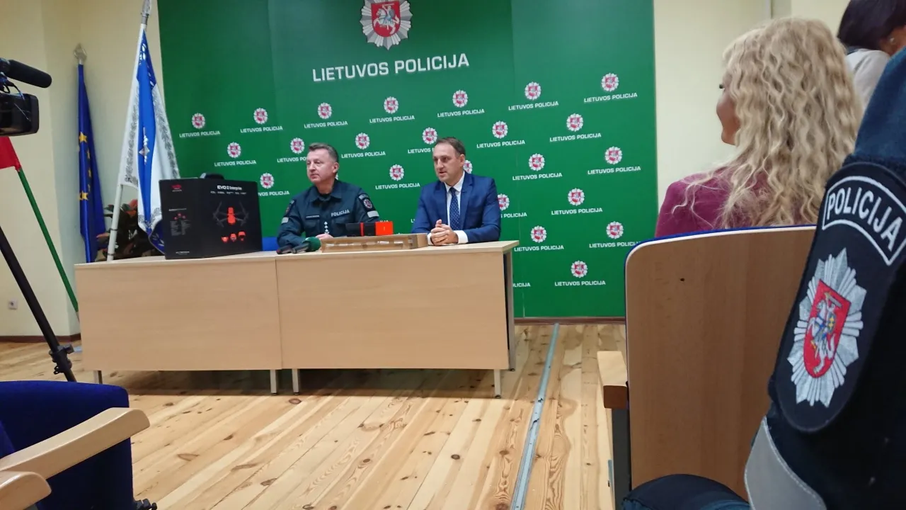 dscpdc 0003 burst20221108121243340 cover scaled