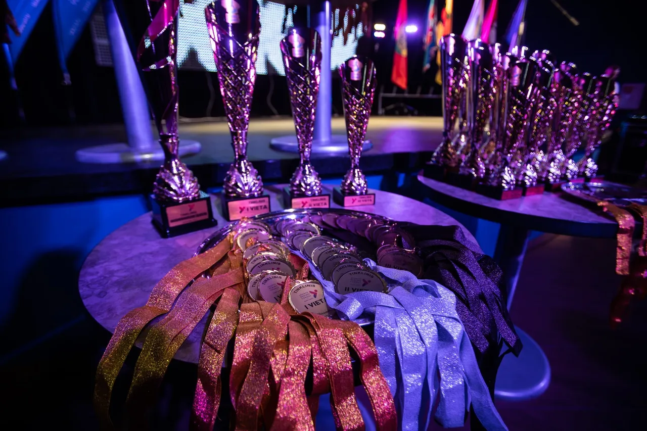 dzuzaid242291758 1961432837339305 3954090587649747515 n