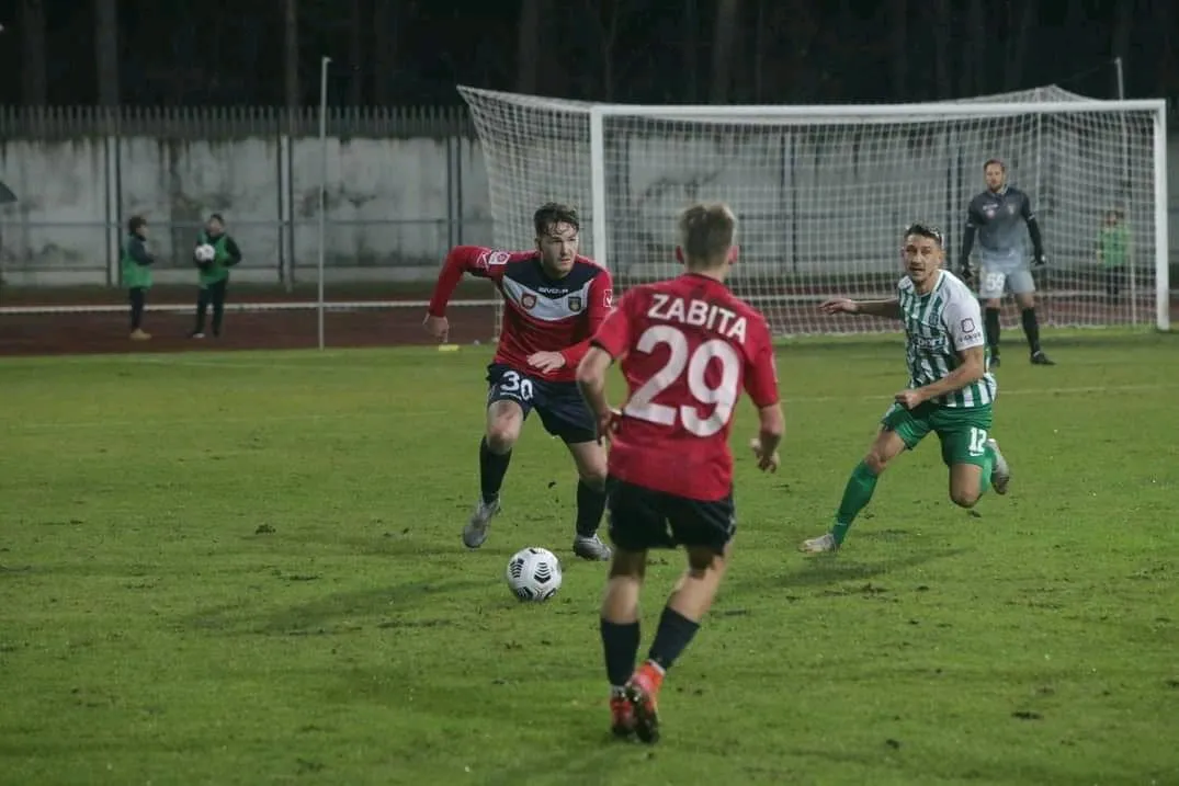 fb img 16452218739754800