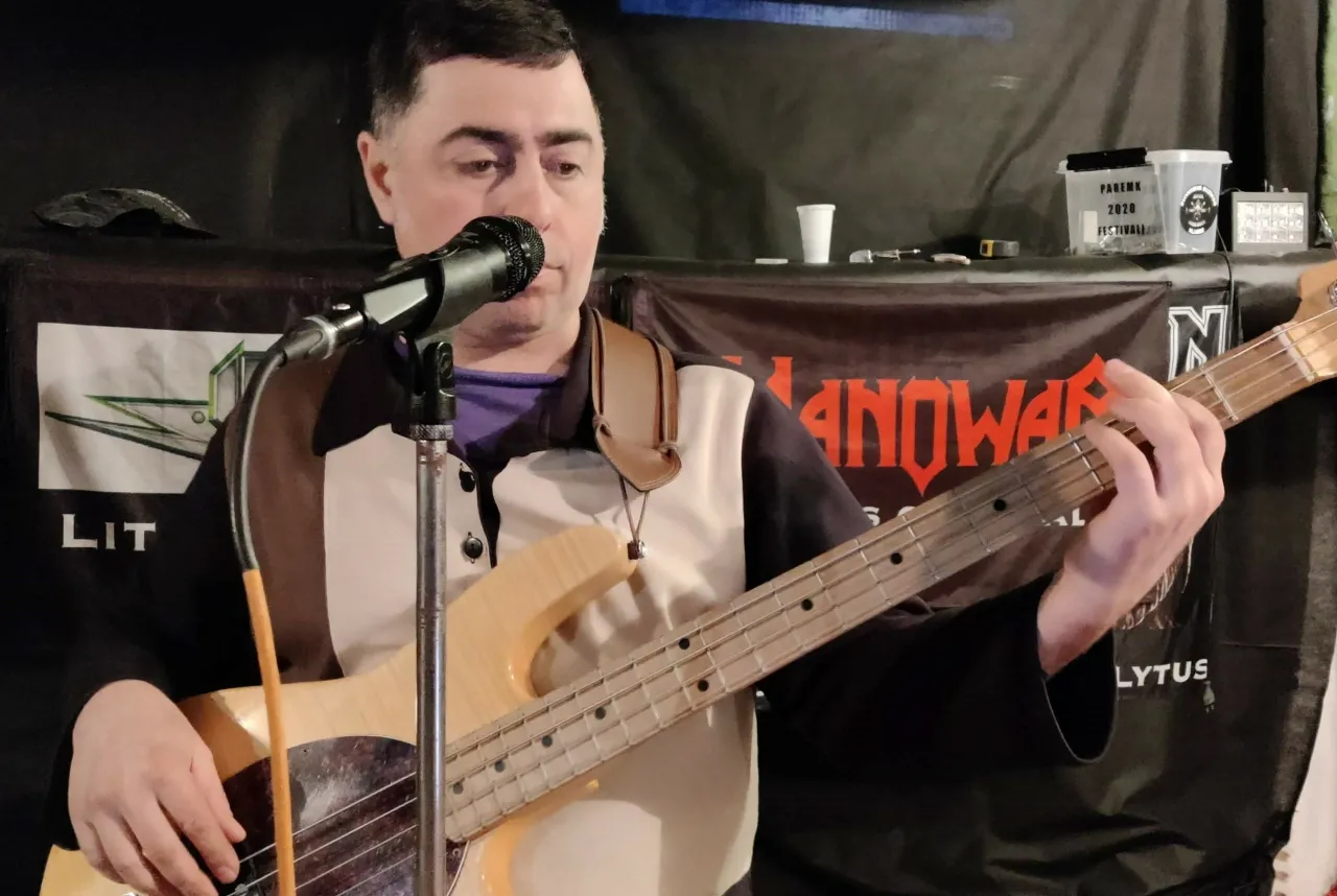 hrupa krovi alan bass vocal scaled