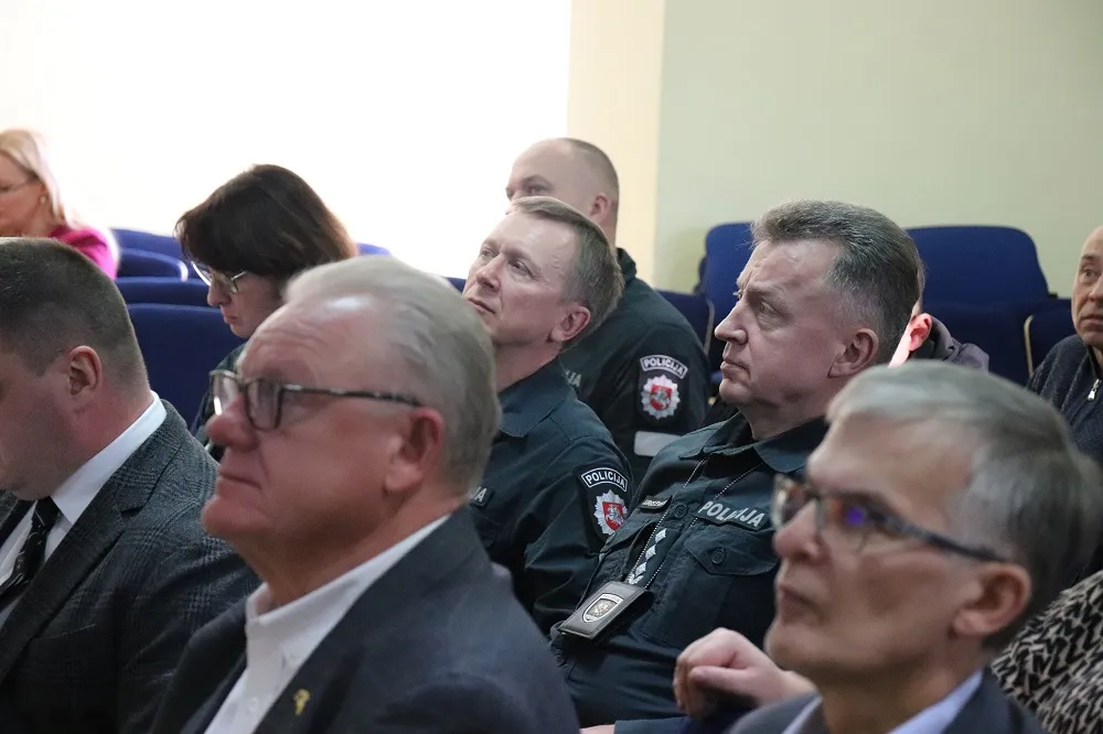 igyvendinant reforma alytaus apskrities vyriausiasis policijos komisariatas bus panaikintas taciau bus sukurtas alytaus miesto ir rajono policijos komisariatas