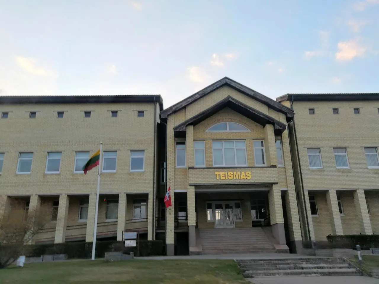 img 20190406 195919 scaled