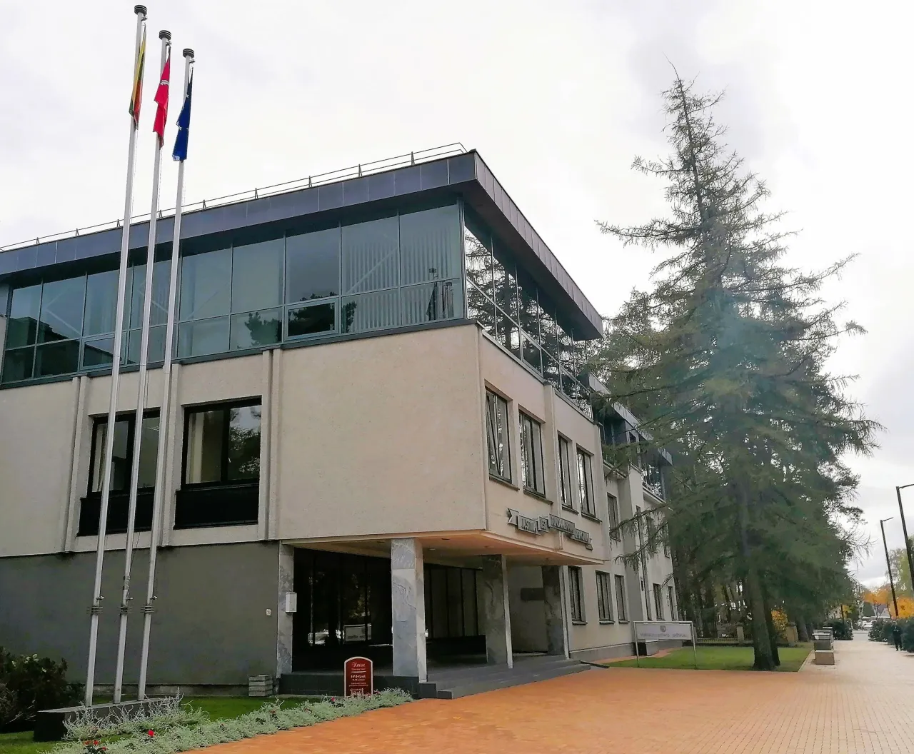 img 20221020 125049 scaled