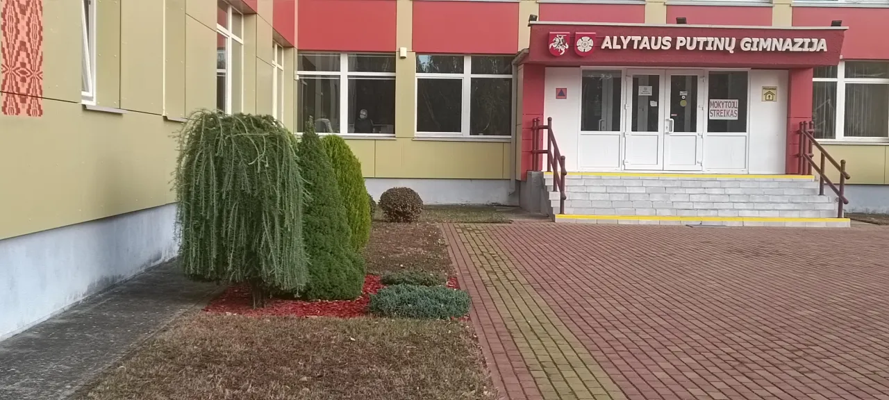 img 20231013 093347 scaled