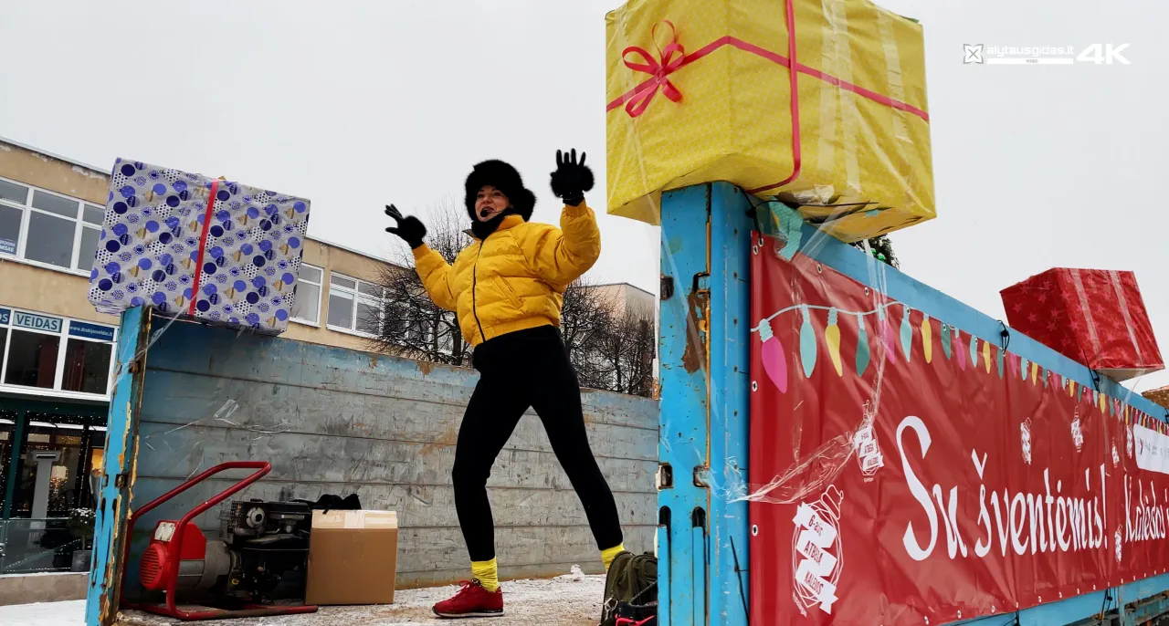 img 673600 00 10 12still017 scaled