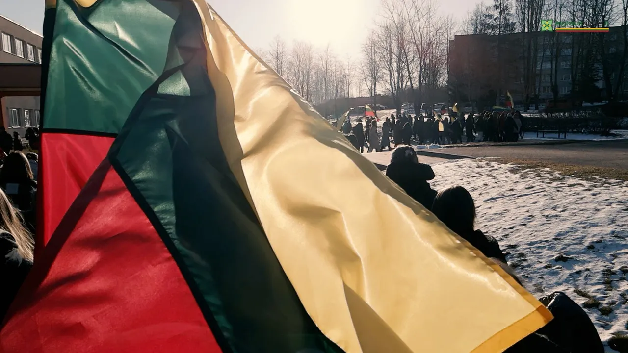 img 820200 02 59 42still006