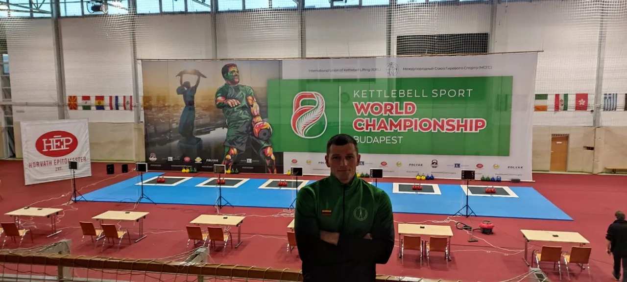 img 86e2315617de5b20e80d878b487a7d03 v