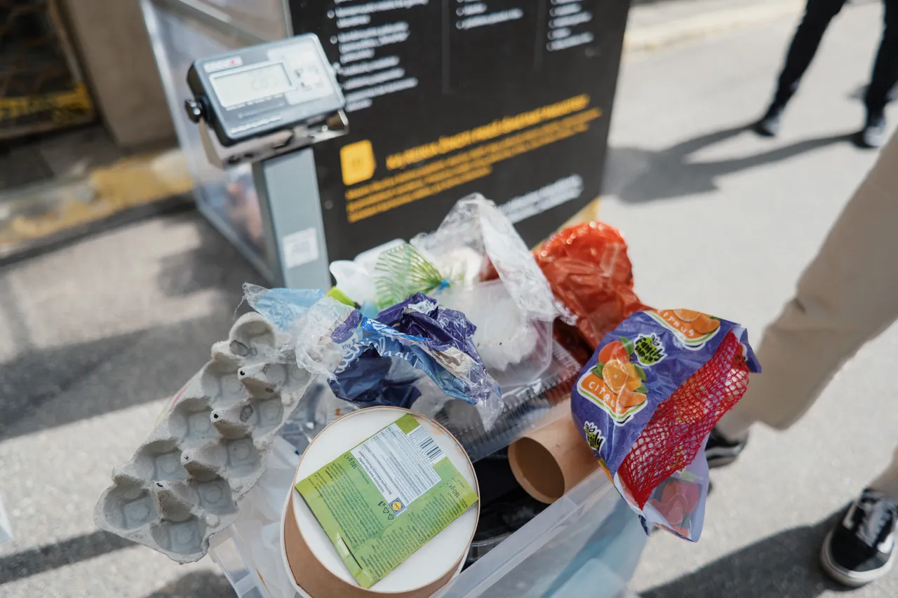 konteinerio krata vilnieciu kieme