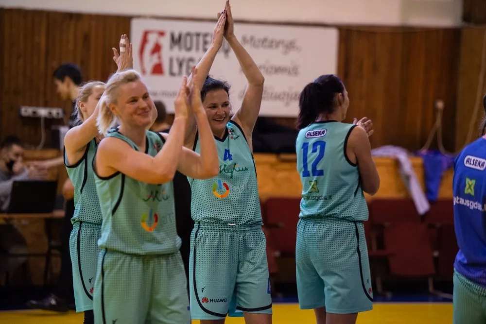 kreagpaveikslelis 338779 any1000x1000