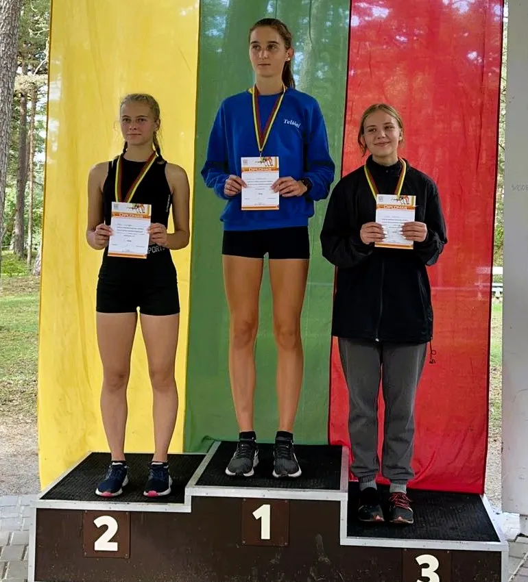 krosimg 98a70f1bad120ae22bcca5a73f5958ba v