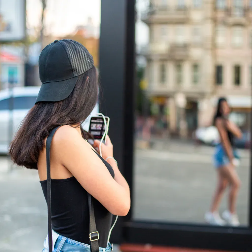 laz64bf822a52628 jpg