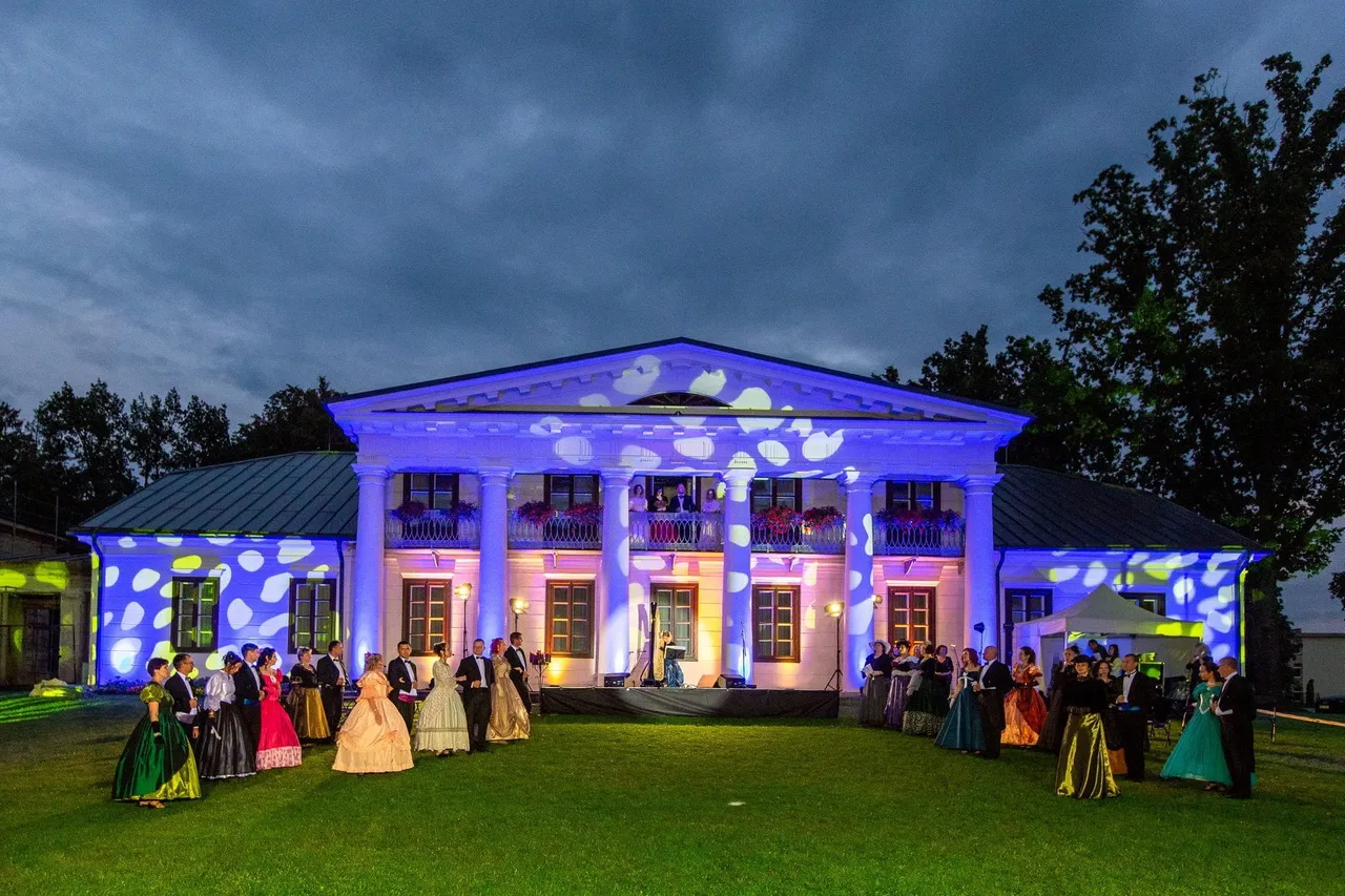 leipa118913143 3454447904605973 5994331050261560286 n 41352