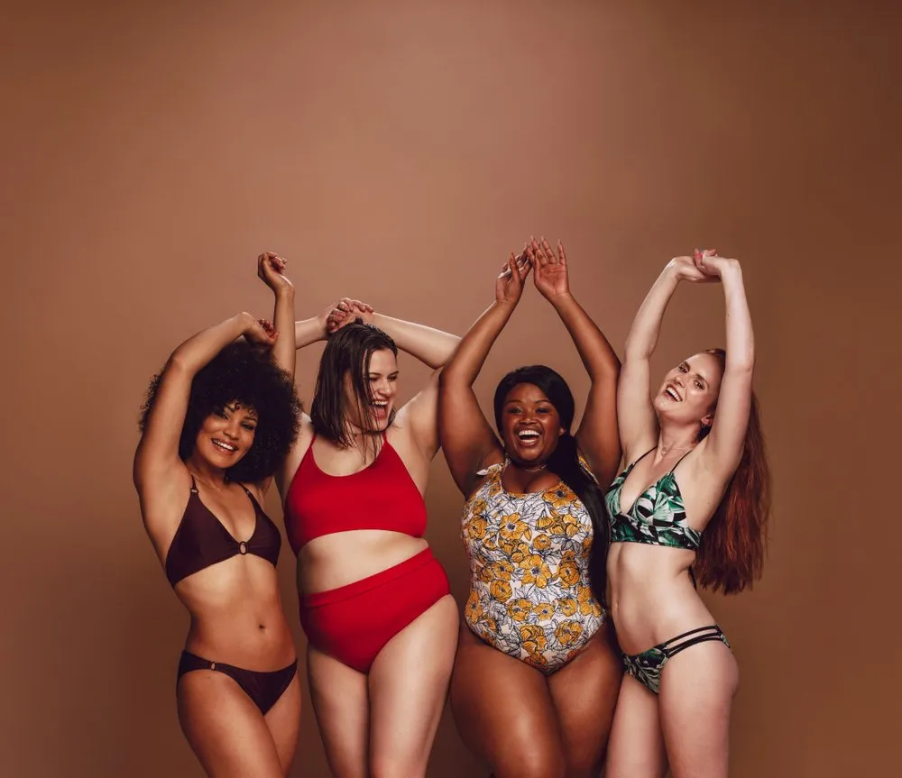 maudymosi kostiumeliu tendencijos intymipagundalt