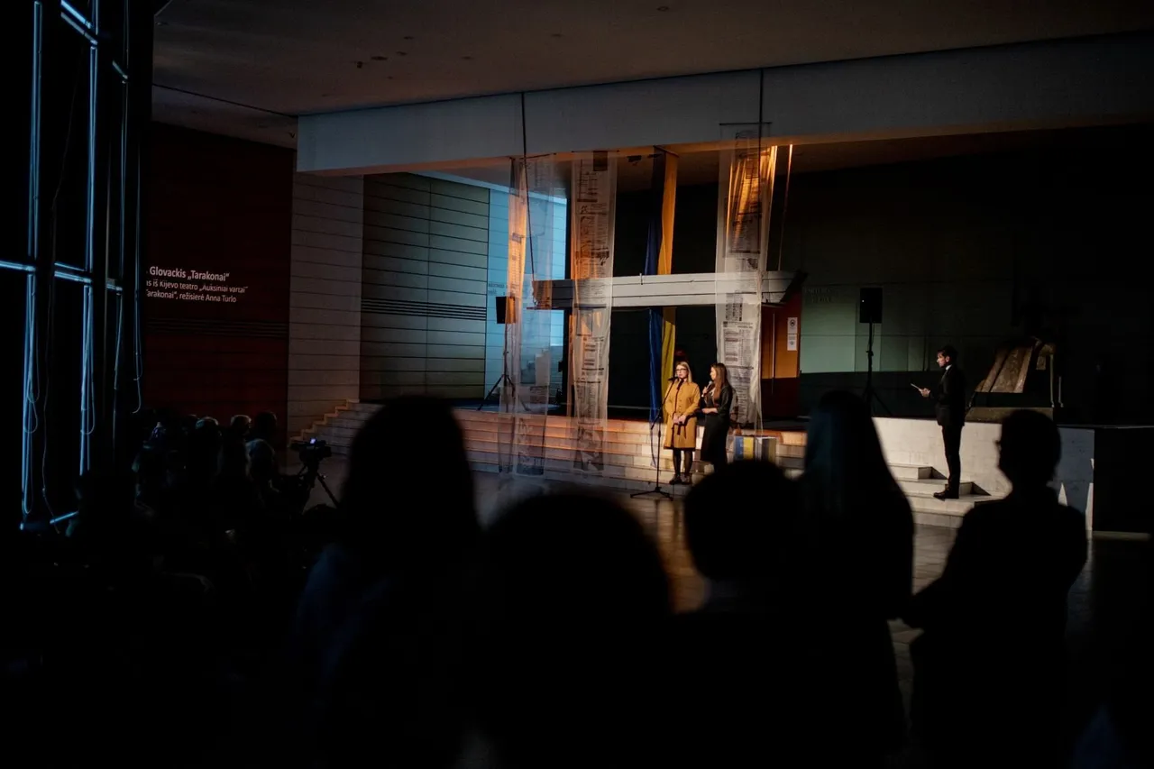 menines instaliacijos ukrainos scena atidarymas ip kr misko motes nuotr 1