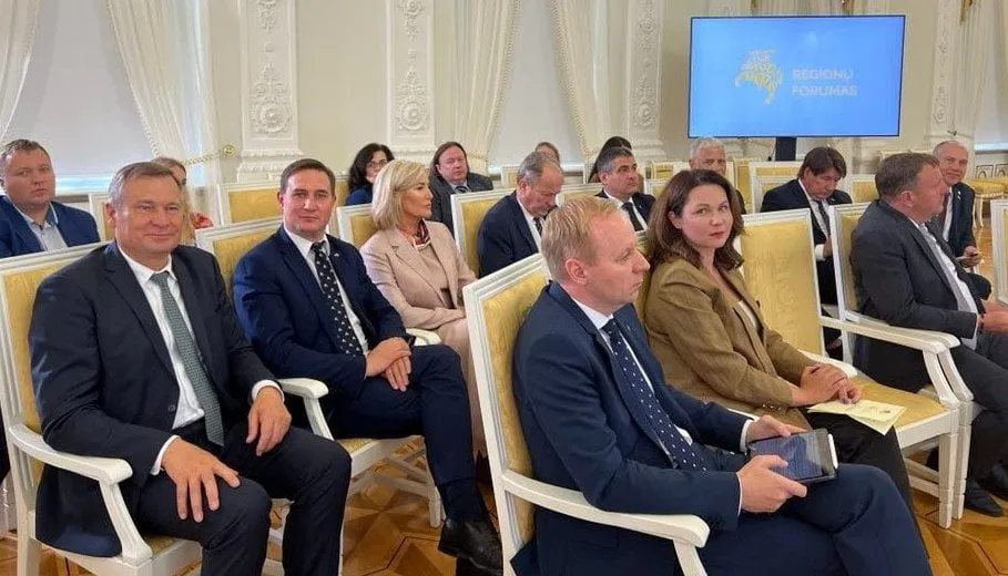 meras a vrubliauskas regionu forume