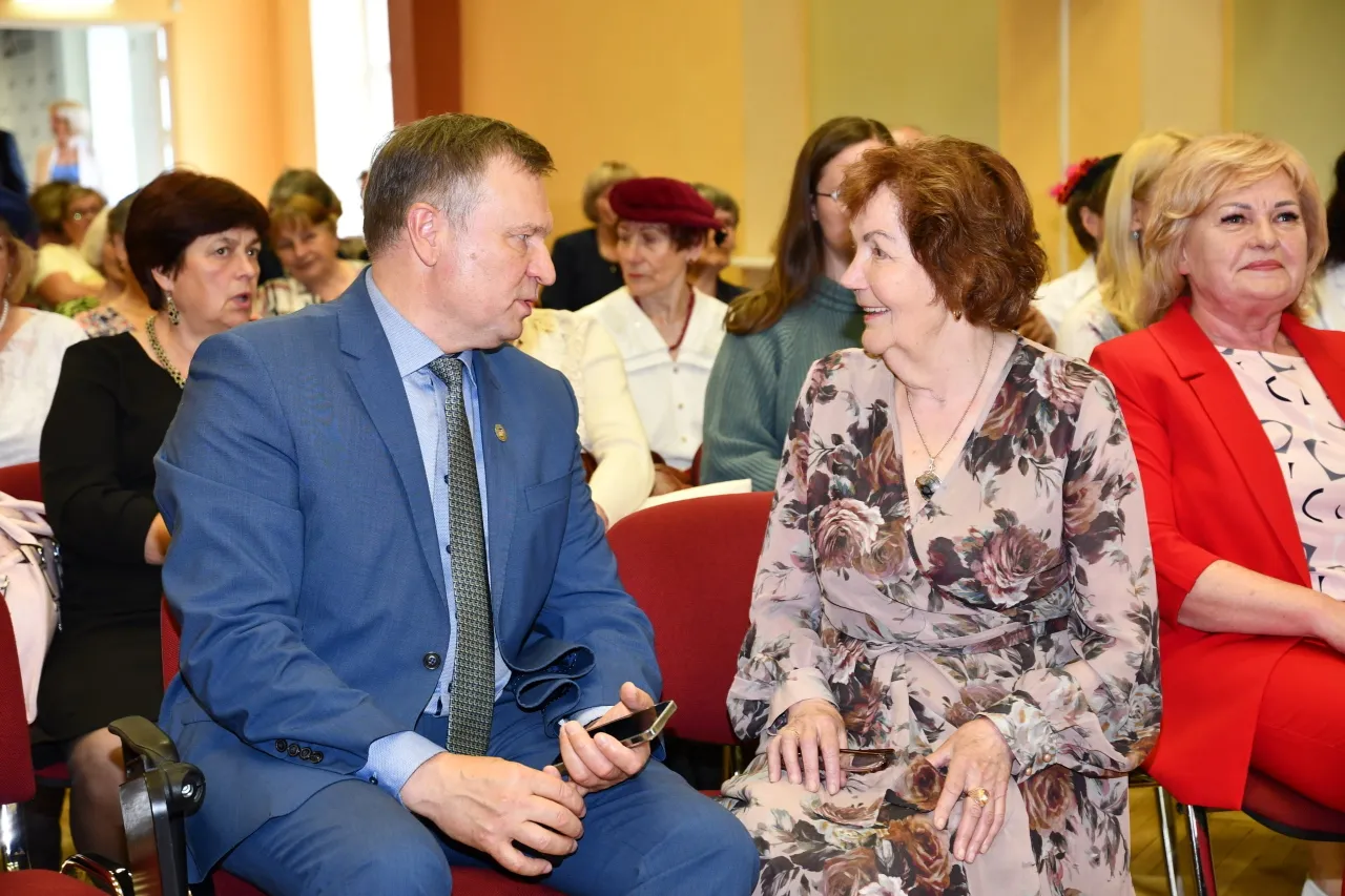 meras algirdas vrubliauskas kaireje ir alytaus tau skyriaus rektore ir direktore jane ingeleviciene scaled