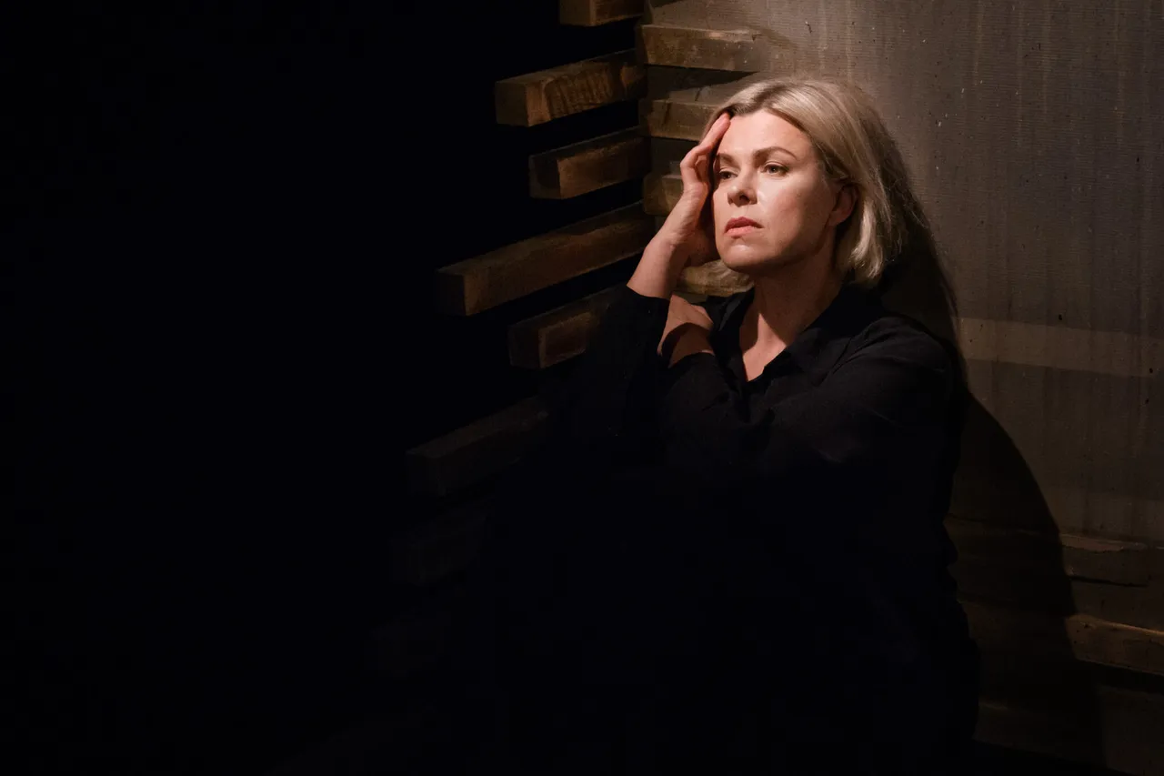 monospektaklis begune