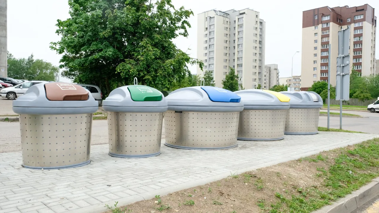 nauji konteineriai ams nuotr