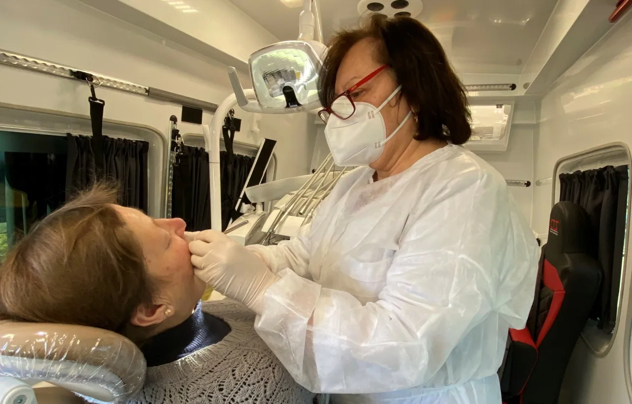 odontologe alb jurgeleviciene scaled