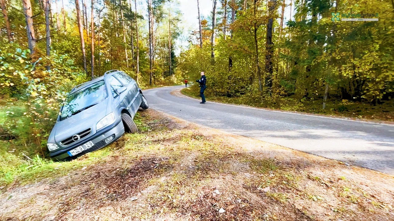 opel03 po reportazo00 00 34 34still044