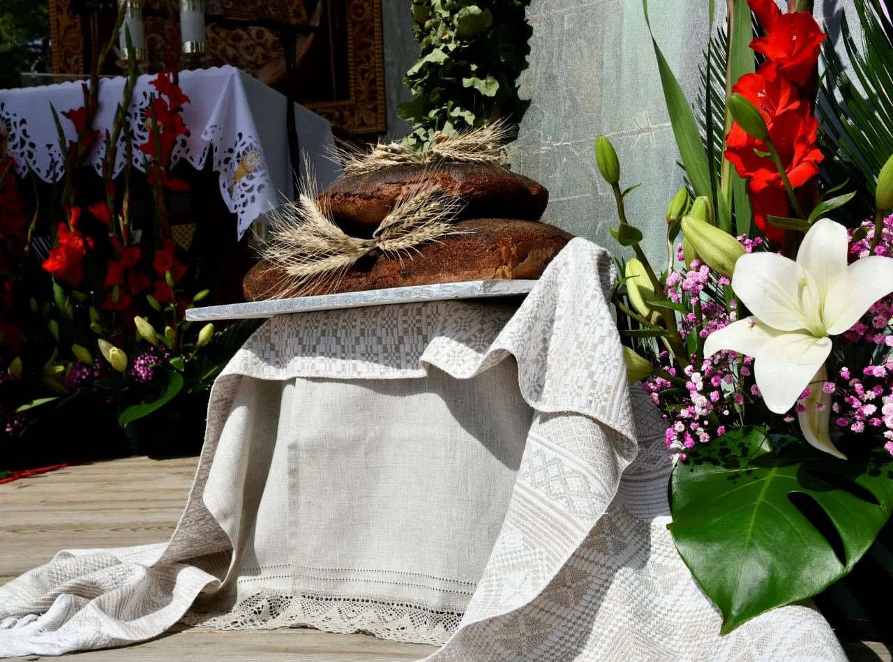 palaiminta duona ir zolynai scaled