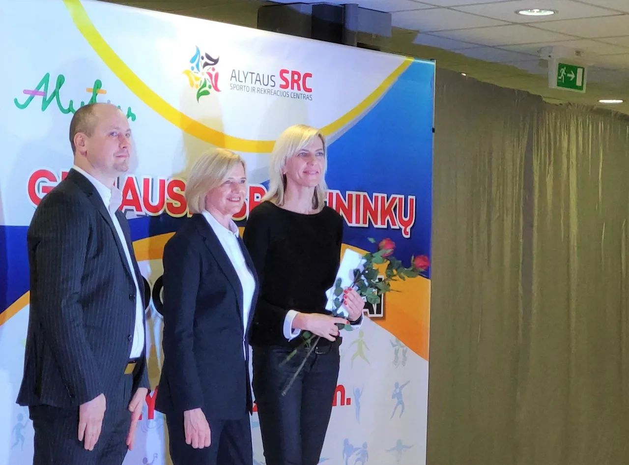 pauz1642353014605 scaled