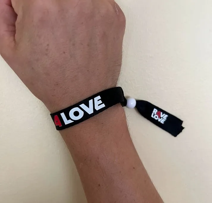 personalizuota medziagine apyrankes su logo spauda