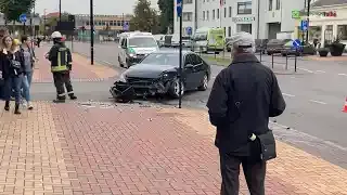 priesais policijos komisariata vel avarija