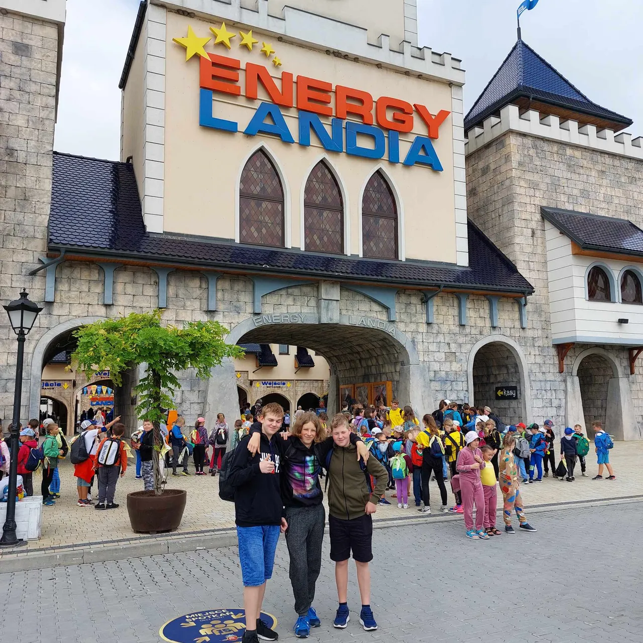 received 1978013739198854