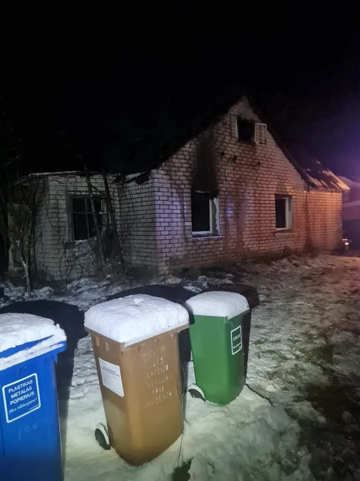 received 893059034728385