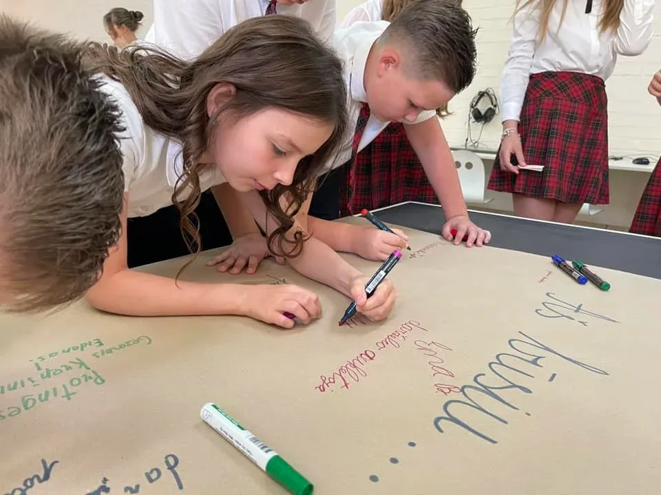 sena352292554 725942836199396 3189324460699738187 n jpg