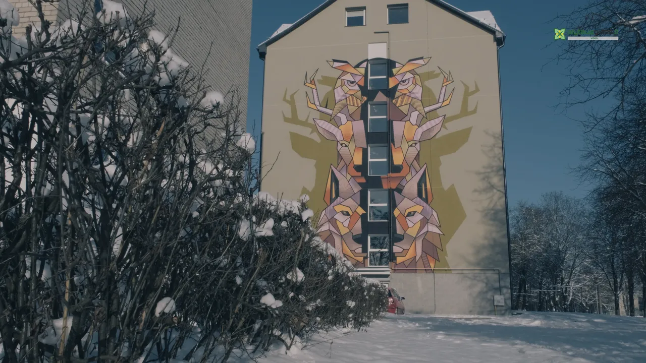 sequence 0100 00 10 07still003