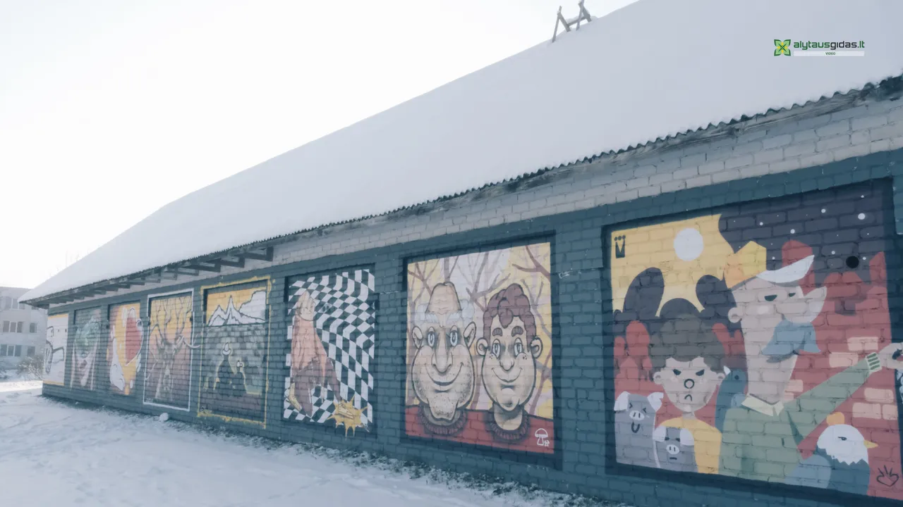 sequence 0100 01 49 18still009