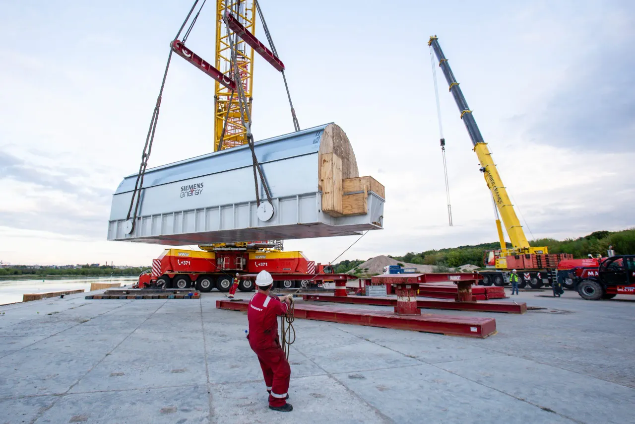 siemenslitgrid kroviniai scaled 1 jpg