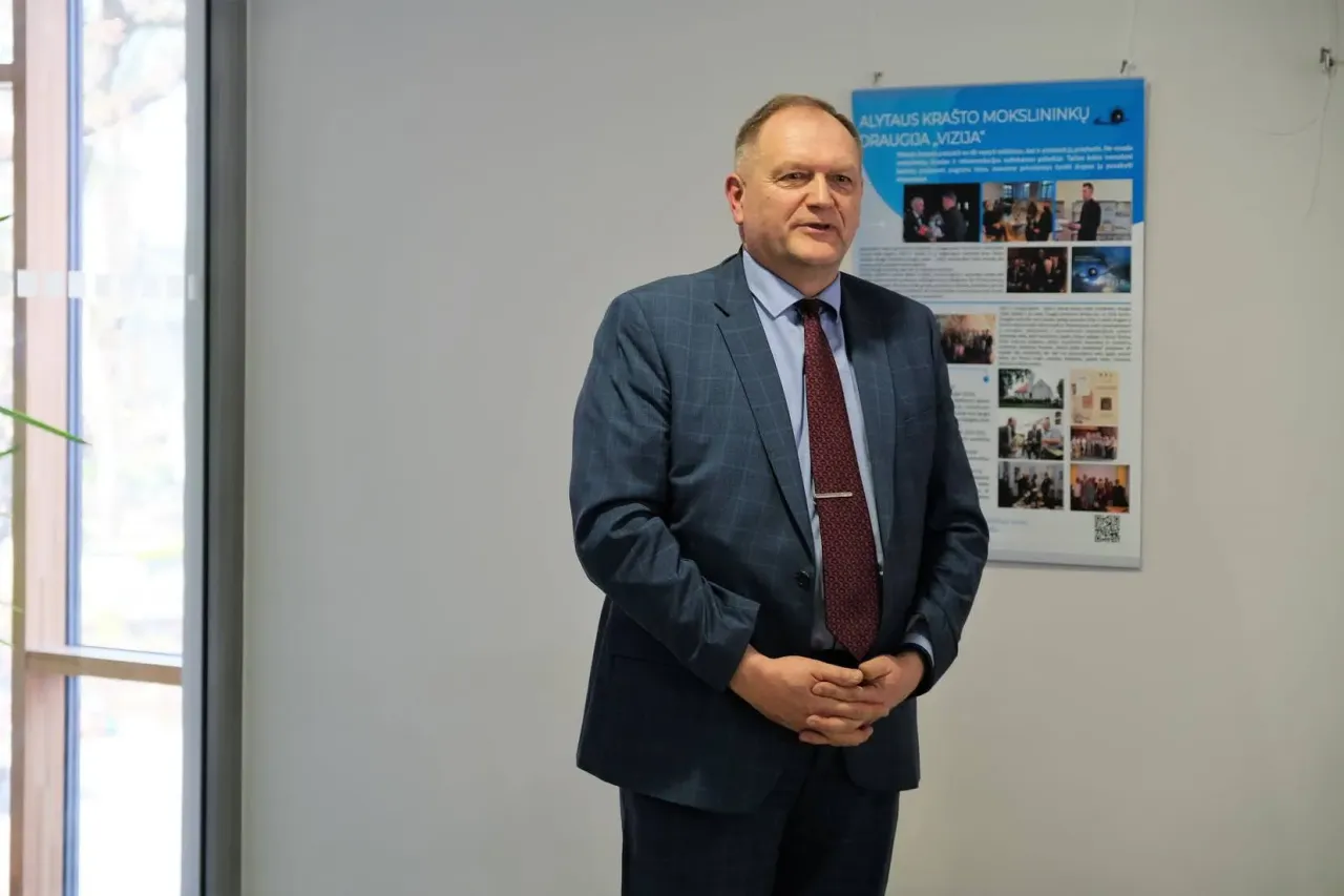 sigitas narusevicius alytaus kolegijos direktorius jpg