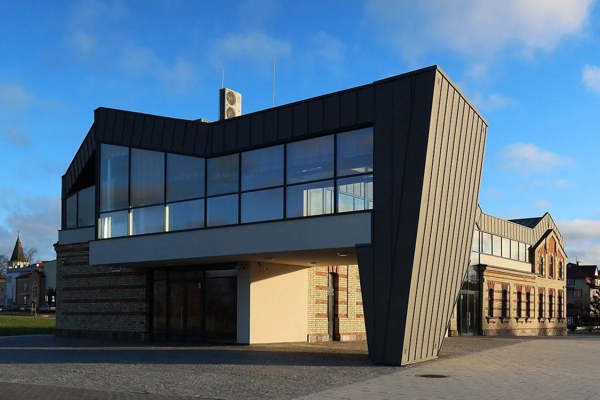 staralaz104242385 100240698409228 951522716806138856 n