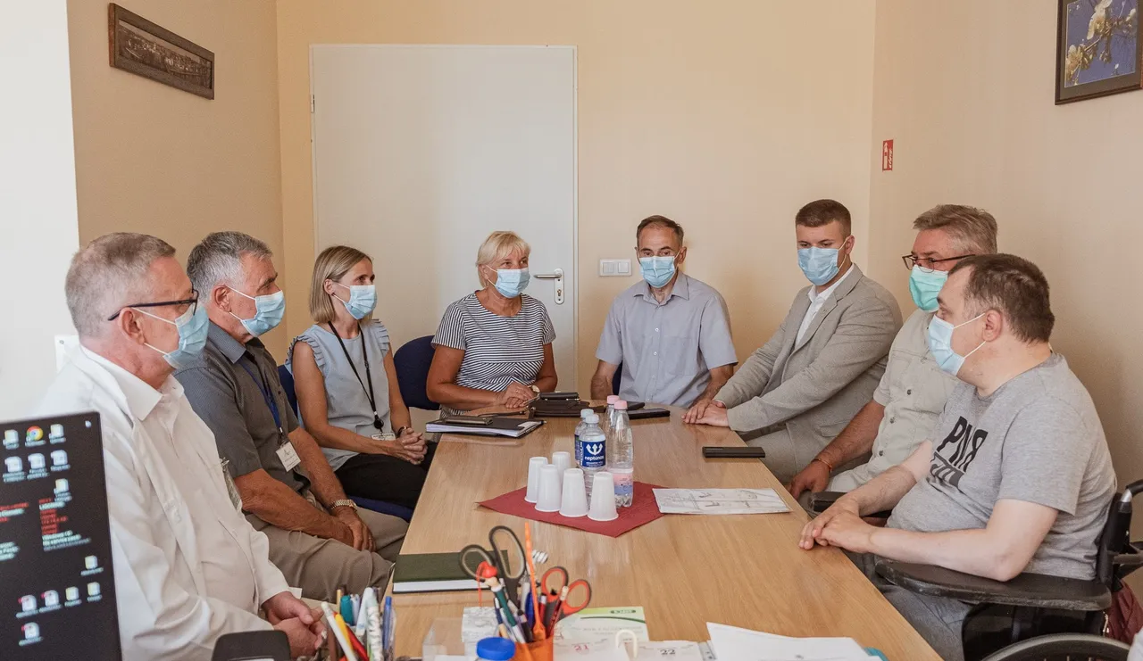 susitikimas del universalaus kabineto ams nuot 6