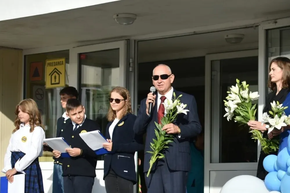 valoo371935573 807257697861577 4959508673263702910 nss jpg