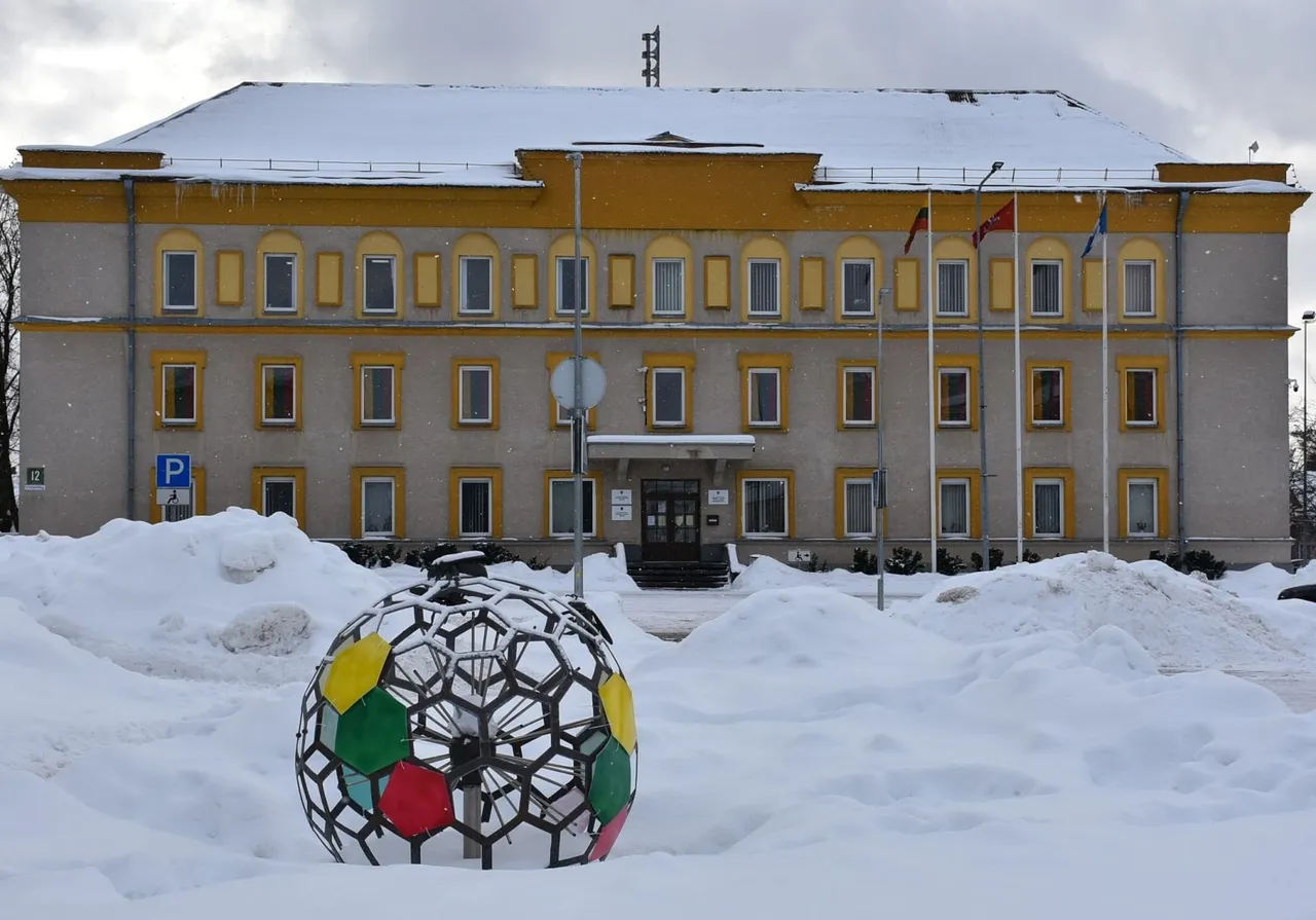 varvasario 16 papuosta 74