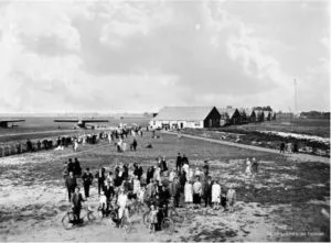 1920 schiphol 1 300x221