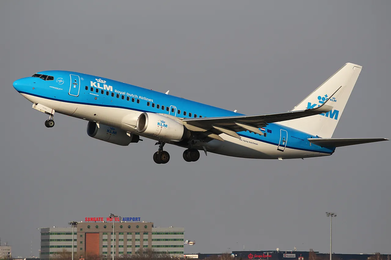 klm 2247073
