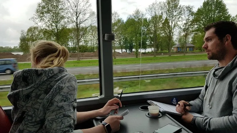 politiebus 3