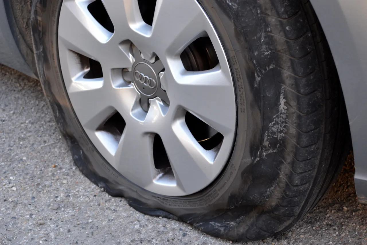 puncture 1411352