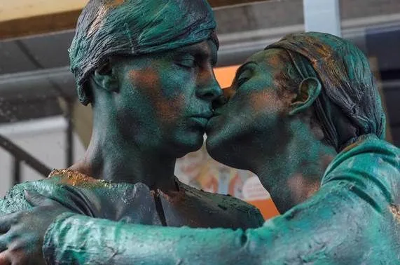 the kiss 1