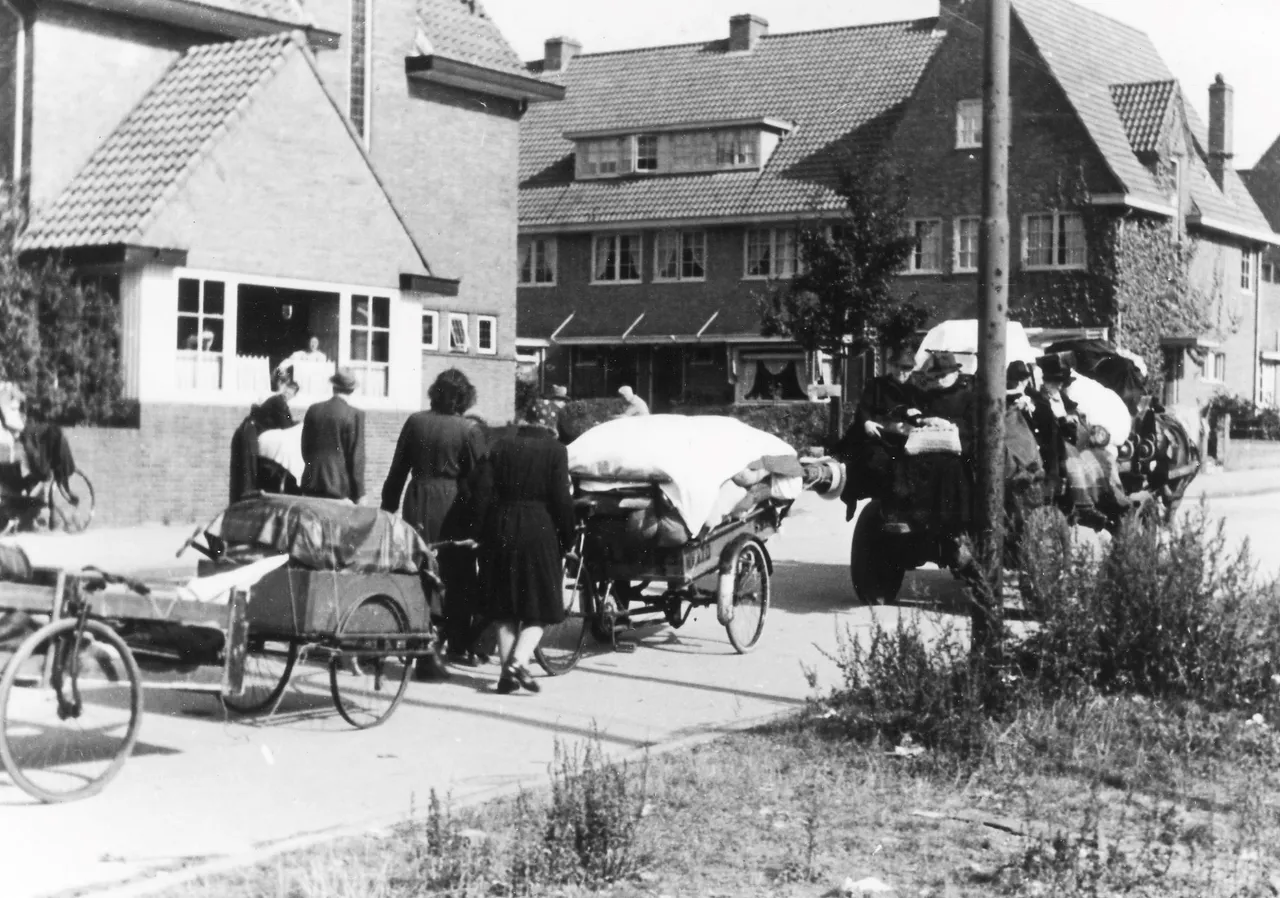 Evacuees op de Beethovenlaan 1944<br>